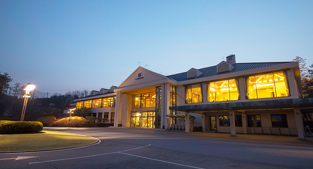 라데나골프클럽 골프장 예약 이미지 5