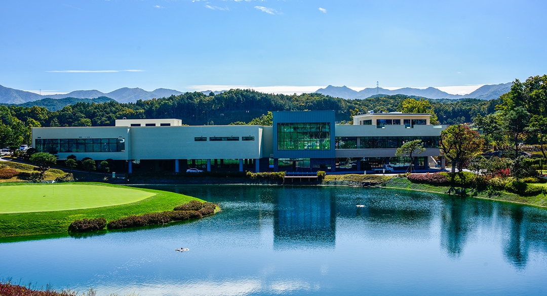 일라이트컨트리클럽 골프장 예약 이미지 1